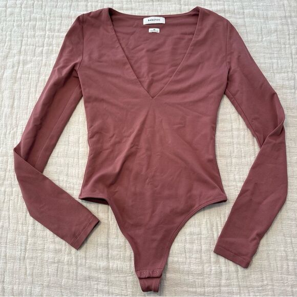 Aritzia Babaton Mauve Long Sleeve Contour V-Neck Bodysuit Size XS - Picture 1 of 6